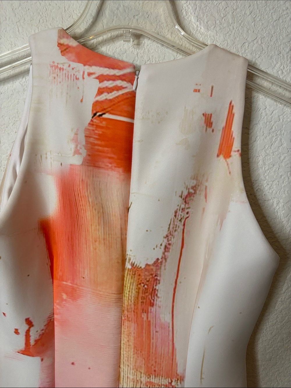 Donna Karan White Sheath Dress with Coral & Gold Brushstroke Print - Picture 7 of 7